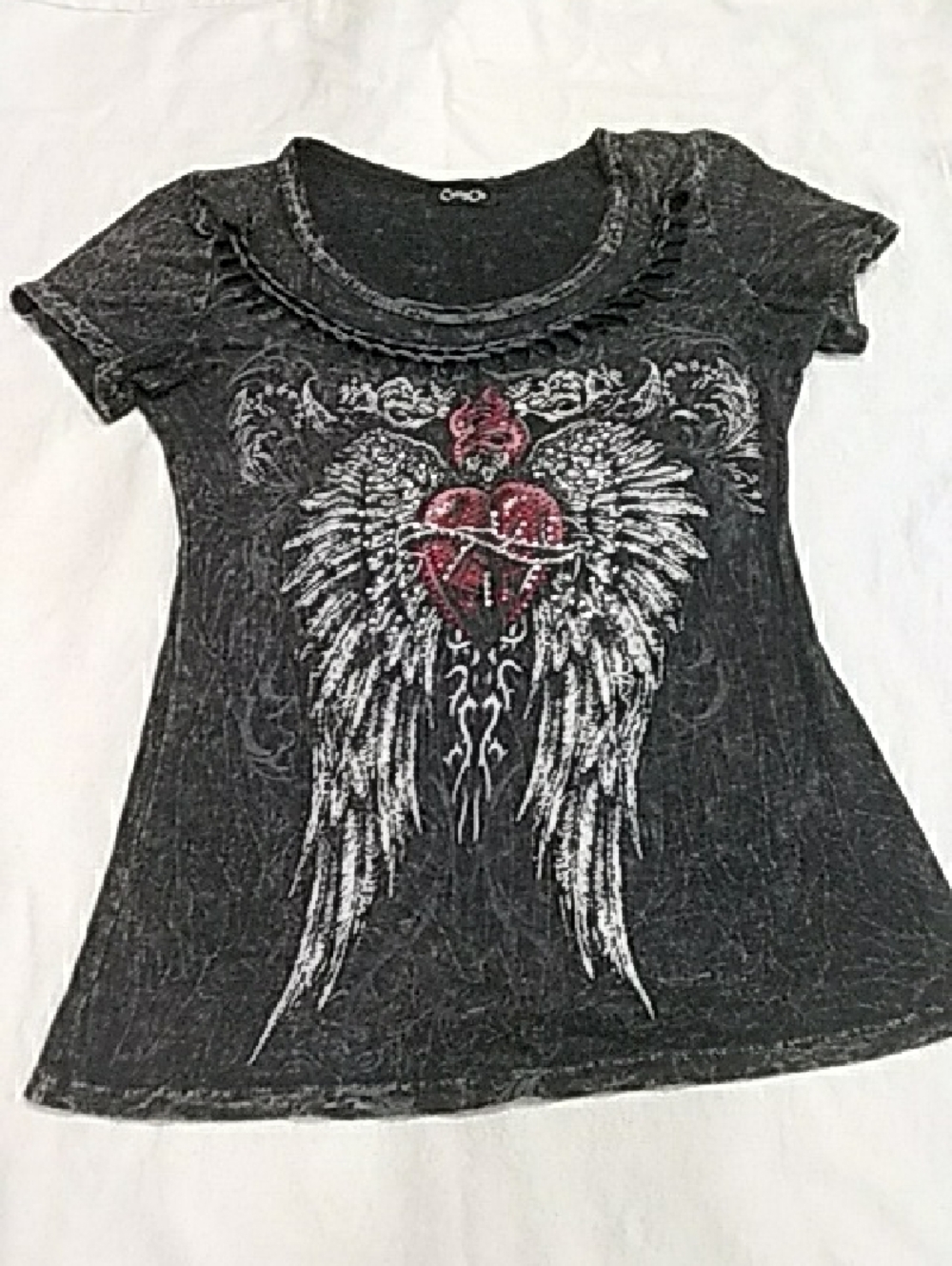 Women’s Black Graphic Angel Wing Heart Tee
